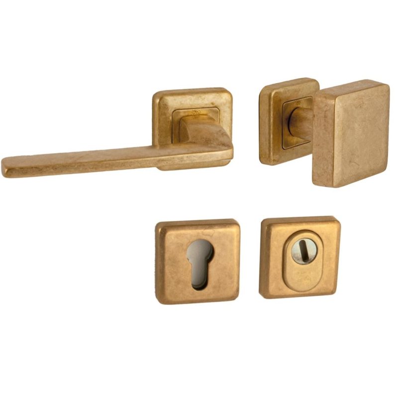 Hardbrass - QBE voordeurset links getrommeld messing