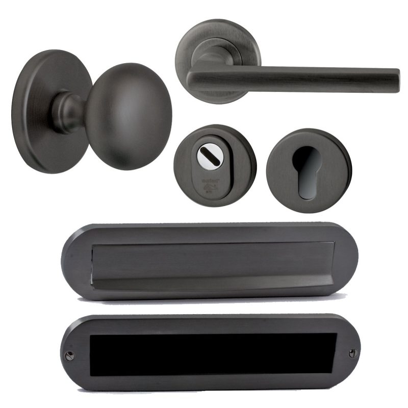 Hardbrass - Iris/Sara voordeurset rechts PVD Gun Metal